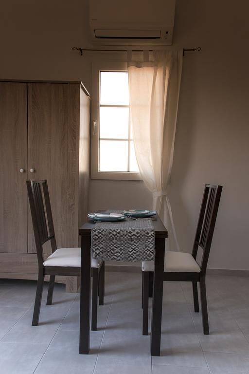 סופר פרדייז ביץ' Avalon Mykonos Suites מראה חיצוני תמונה