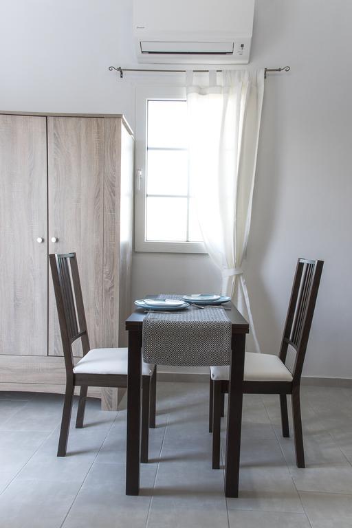 סופר פרדייז ביץ' Avalon Mykonos Suites מראה חיצוני תמונה